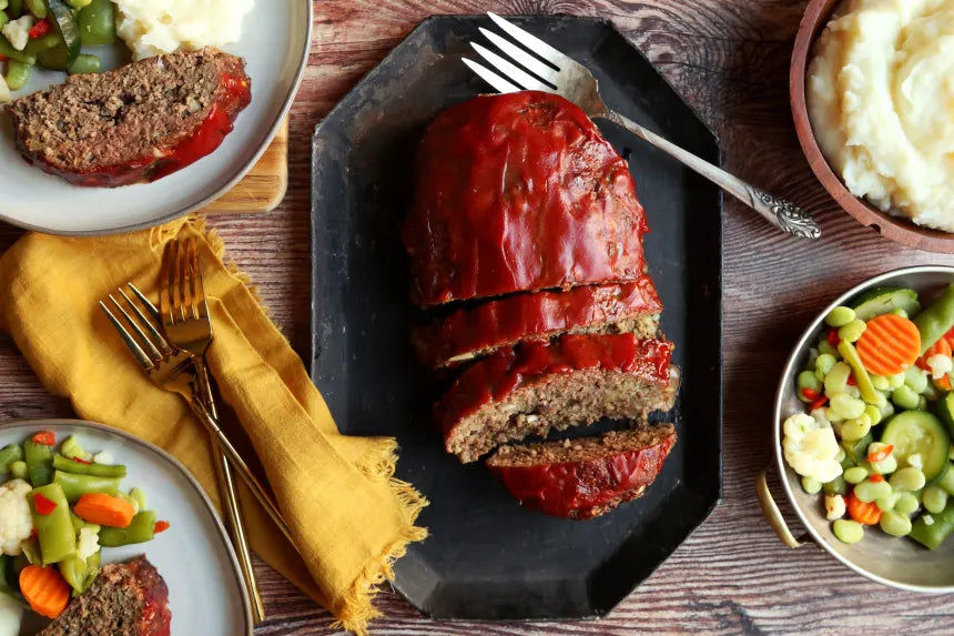 Meatloaf - Beef, Chicken or Pork: A Comforting Classic with Savoury Flavours!