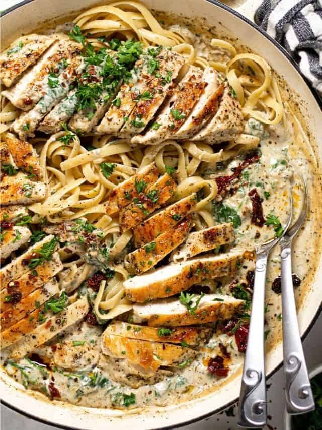 Chicken Alfredo -  Indulge in Rich, Velvety Flavour!